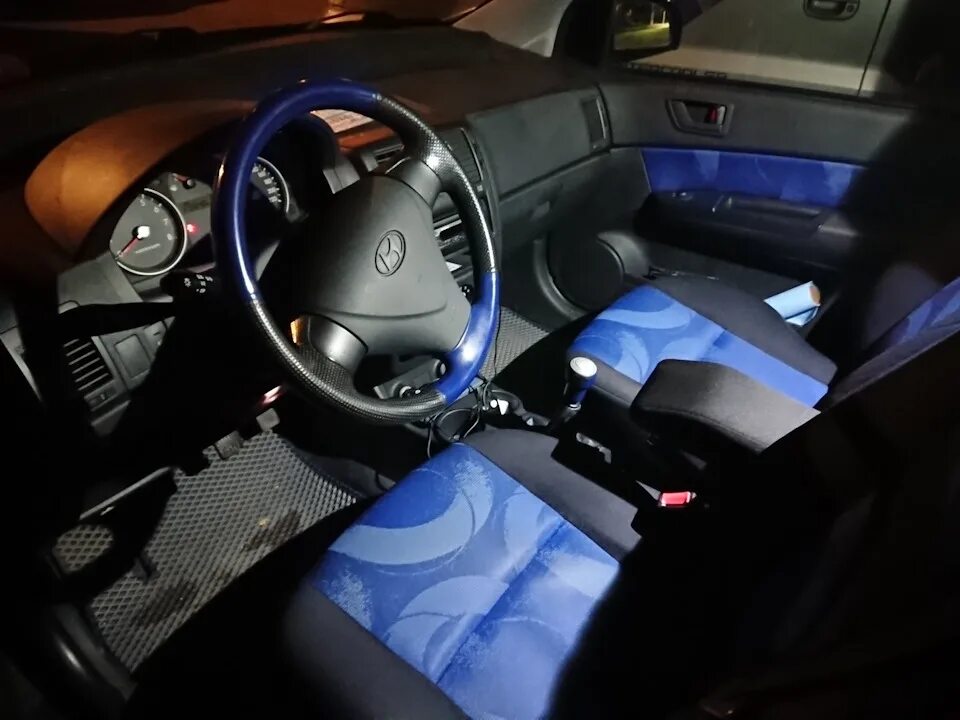 Getz тюнинг салона Некуда руки деть: установка подлокотника - Hyundai Getz, 1,4 л, 2006 года тюнинг