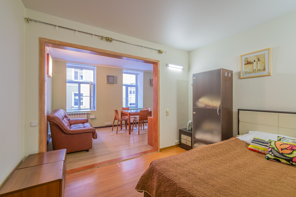 Giallo ул восстания 16 санкт петербург фото Апартаменты Евро в центре на Восстания 16, Санкт-Петербург. Бронирование, отзывы