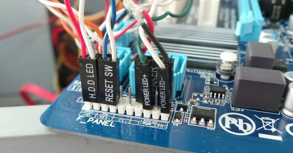 Gigabyte подключение передней панели к материнской Самое сложное в сборке ПК Пикабу