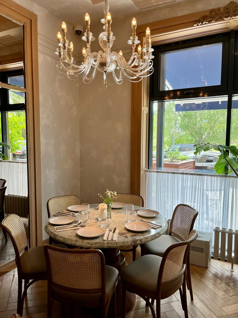 Gina ул николая столбова 1 3 фото На Столбова открылся еще один ресторан - Gina от создателей "Чирэм" - e-Kazan.ru