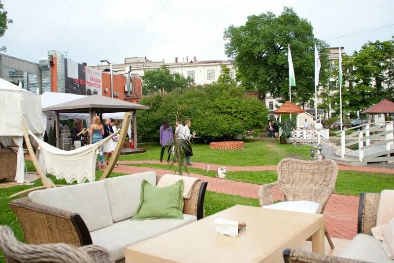 Ginza аптекарский просп 16д санкт петербург фото Панорама: Лужайка, ресторан, Аптекарский просп., 16, Санкт-Петербург - Яндекс Ка