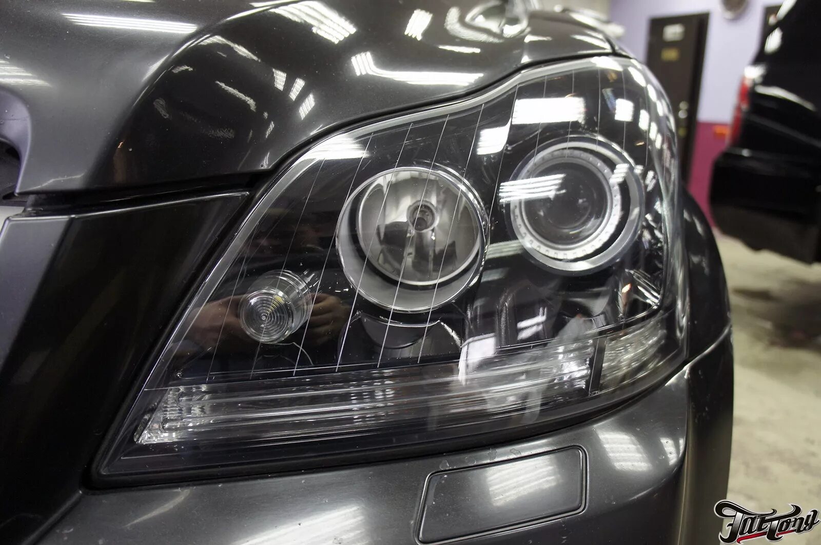 Gl фары тюнинг Mercedes GL500. Ремонт фар и окрас масок фар в черный глянец. - FatTony на DRIVE