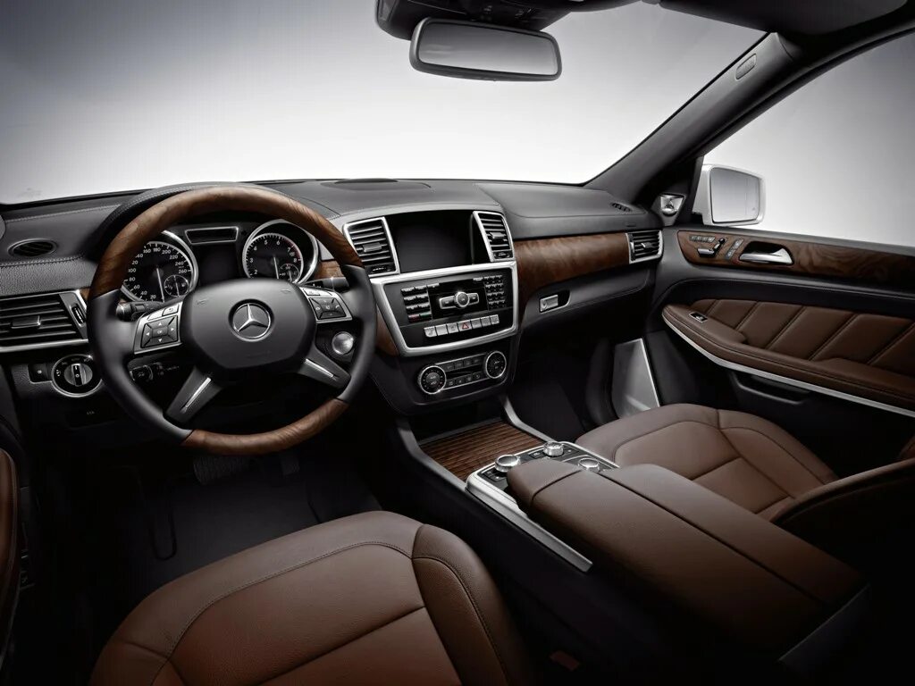 Gl фото салона 2013 Mercedes-Benz GL350, GL450 and GL550 - Colors, Options and Packages - BenzB