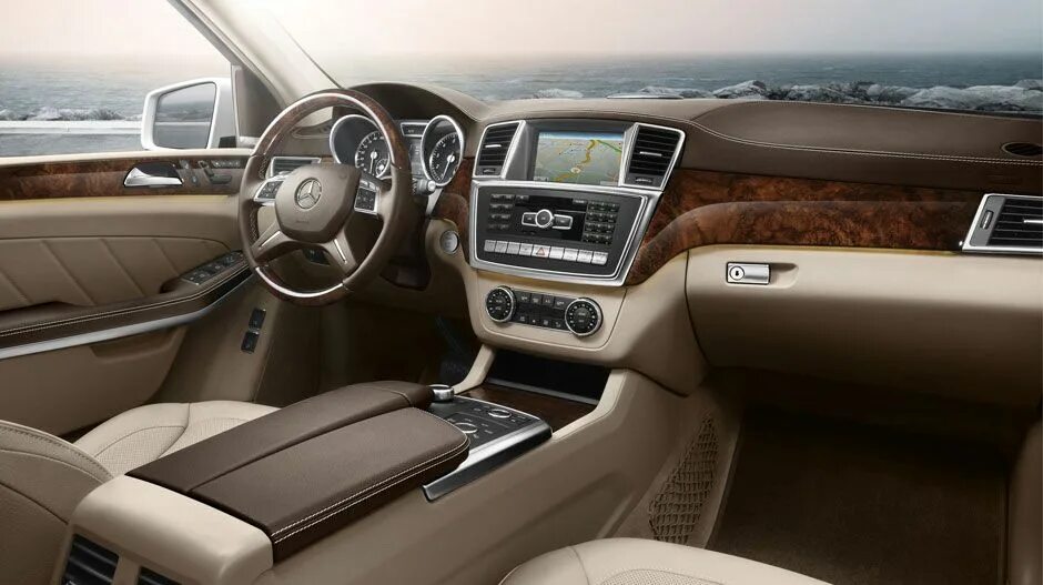 Gl фото салона The 2015 Mercedes-Benz GL-Class Mercedes benz gl, Mercedes benz gl class, Benz