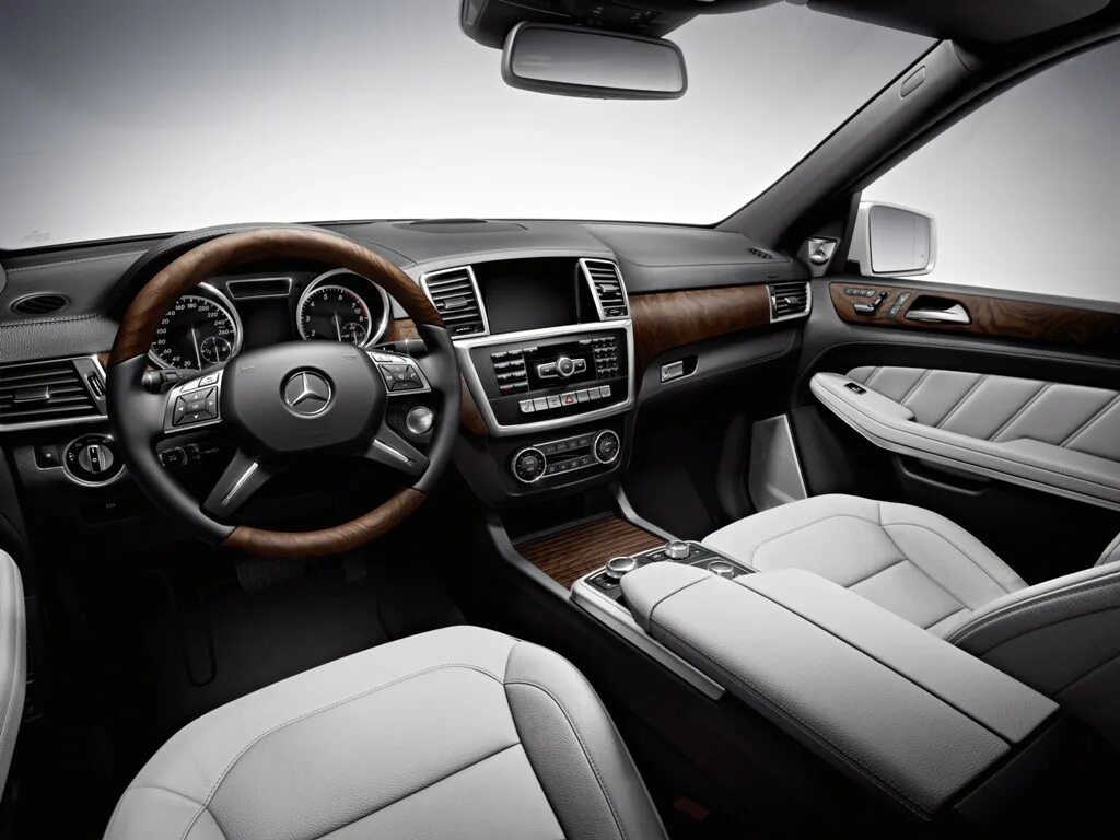 Gl фото салона 2013 Mercedes-Benz GL350, GL450 and GL550 - Colors, Options and Packages - BenzB