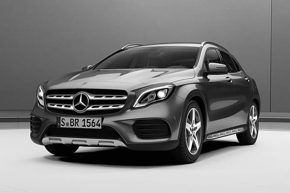 Gla 180 мерседес фото The new Mercedes-Benz GLA has come to Manila and features progressive new design