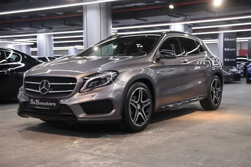 Gla 180 мерседес фото Mercedes Benz GLA 180 CDI AMG