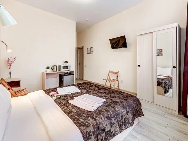 Glamslam невский просп 95 санкт петербург фото Отель Демократ На Невском 95 (Democrat On Nevskiy 95) Гостиница (Санкт-Петербург