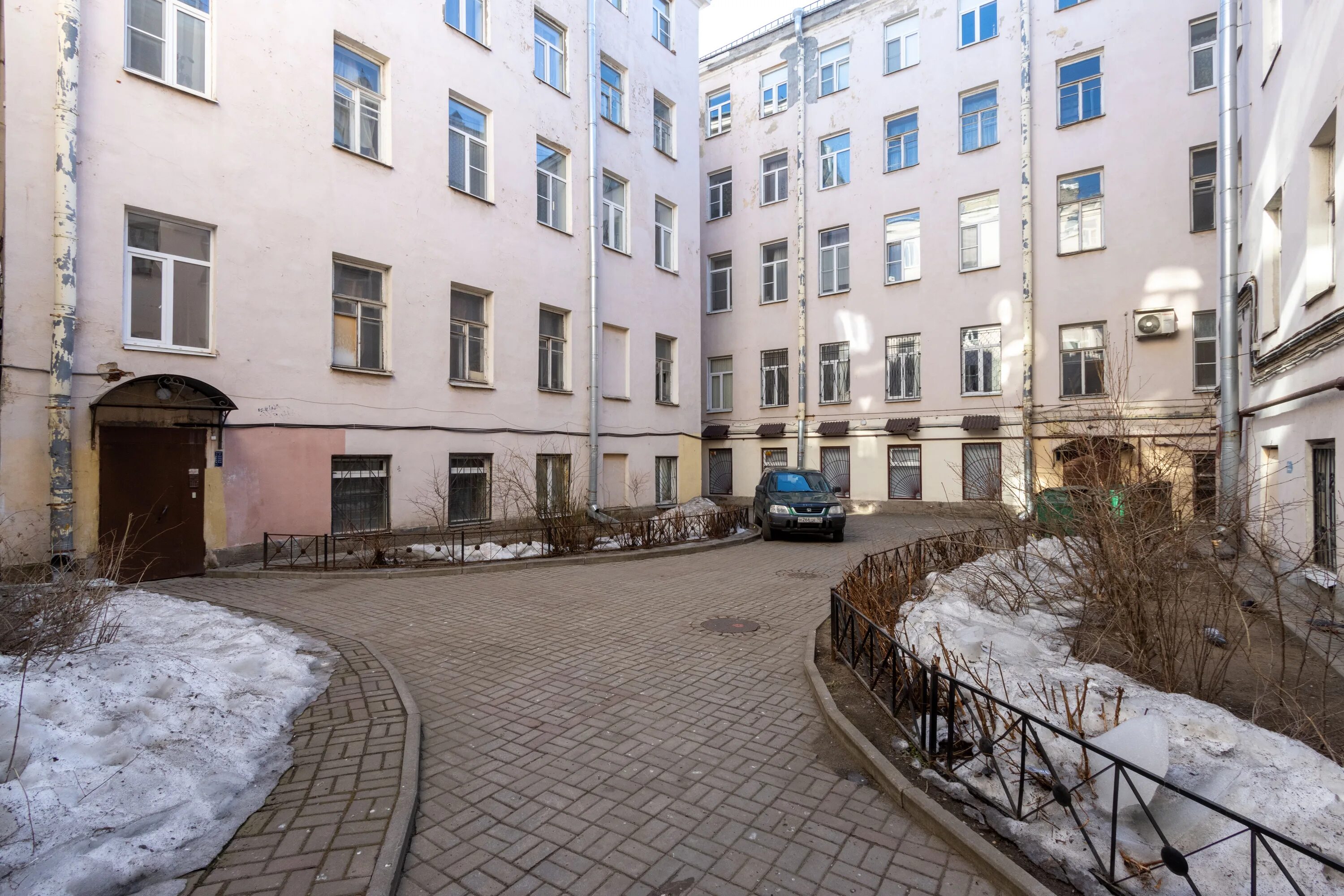 Glamslam спасский пер 11 1 фото Всероссийская универсальная электронная торговая площадка LOT-ONLINE.RU