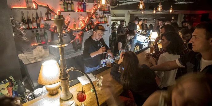 Glass bar зыбицкая ул 2 минск фото Конфликт исчерпан? Барам на улице Зыбицкой разрешили работать до 4 утра