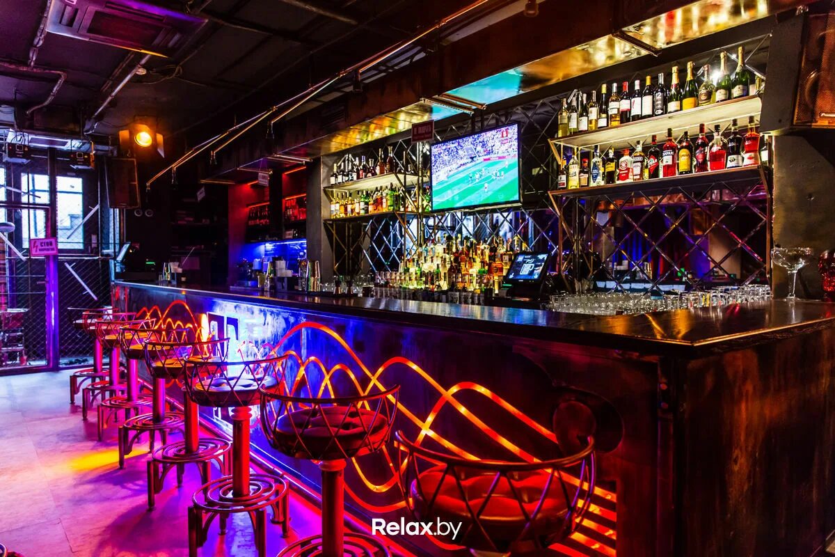 Glass bar зыбицкая ул 2 минск фото Теслапанк и неон". Новый бар с "электрическими" коктейлями открывается на Зыбицк