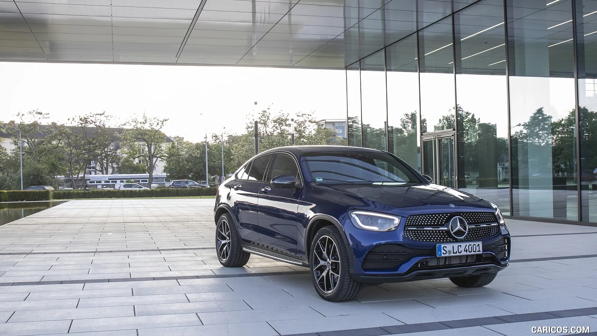 Glc купе фото 2020 Mercedes-Benz GLC 300 4MATIC Coupe (Color: Brilliant Blue Metallic) - Front