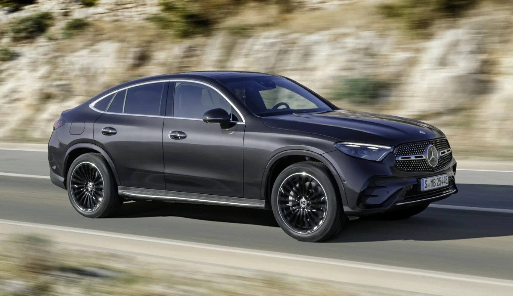 Glc купе фото Представлен Mercedes-Benz GLC Coupe нового поколения - Сообщество "Post Drive Но