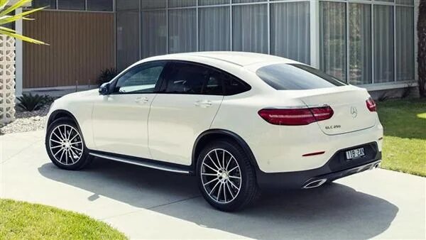 Glc купе фото Mercedes GLC coupè - Upgrade audio Saelcarshop.it