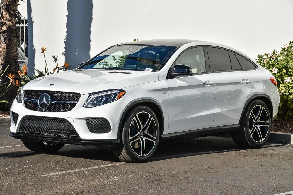 Gle coupe мерседес фото The Mercedes-benz Gle 63 Amg S Coupe Defies Physics: First Drive 1CF