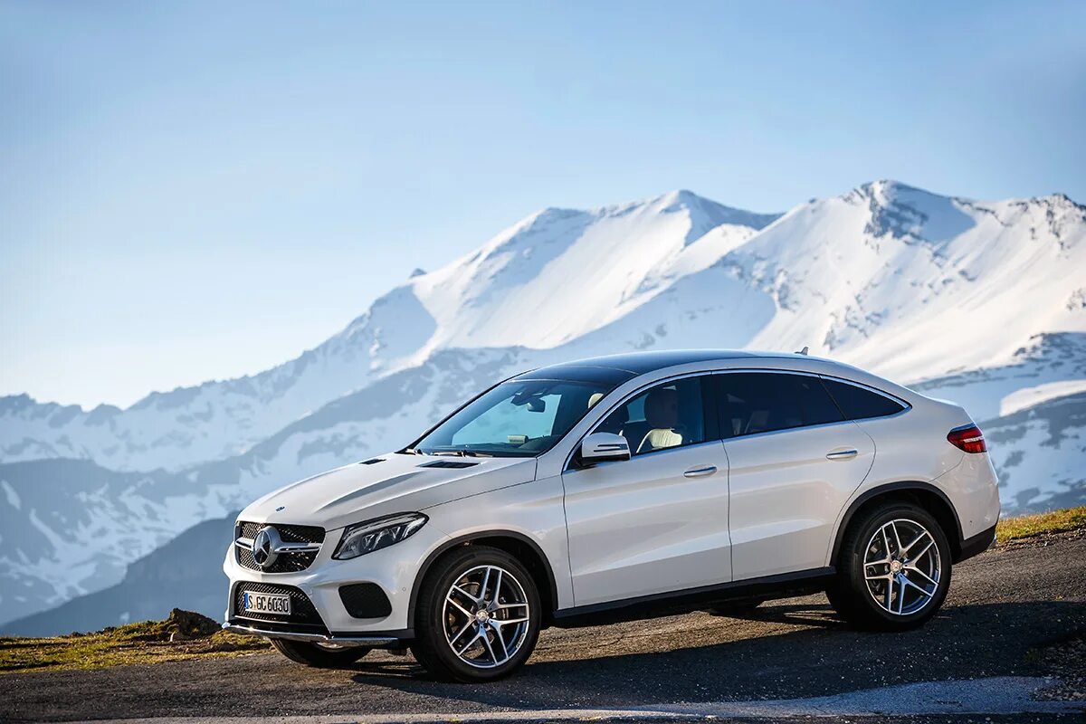 Gle coupe мерседес фото Ударом на удар. Тест-драйв Mercedes GLE Coupe :: Autonews