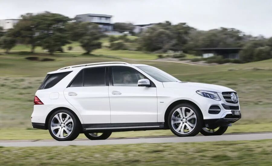Gle фото мерседеса Mercedes-Benz GLE500 e 4Matic 2016 года выпуска для рынка Австралии и Океании. Ф