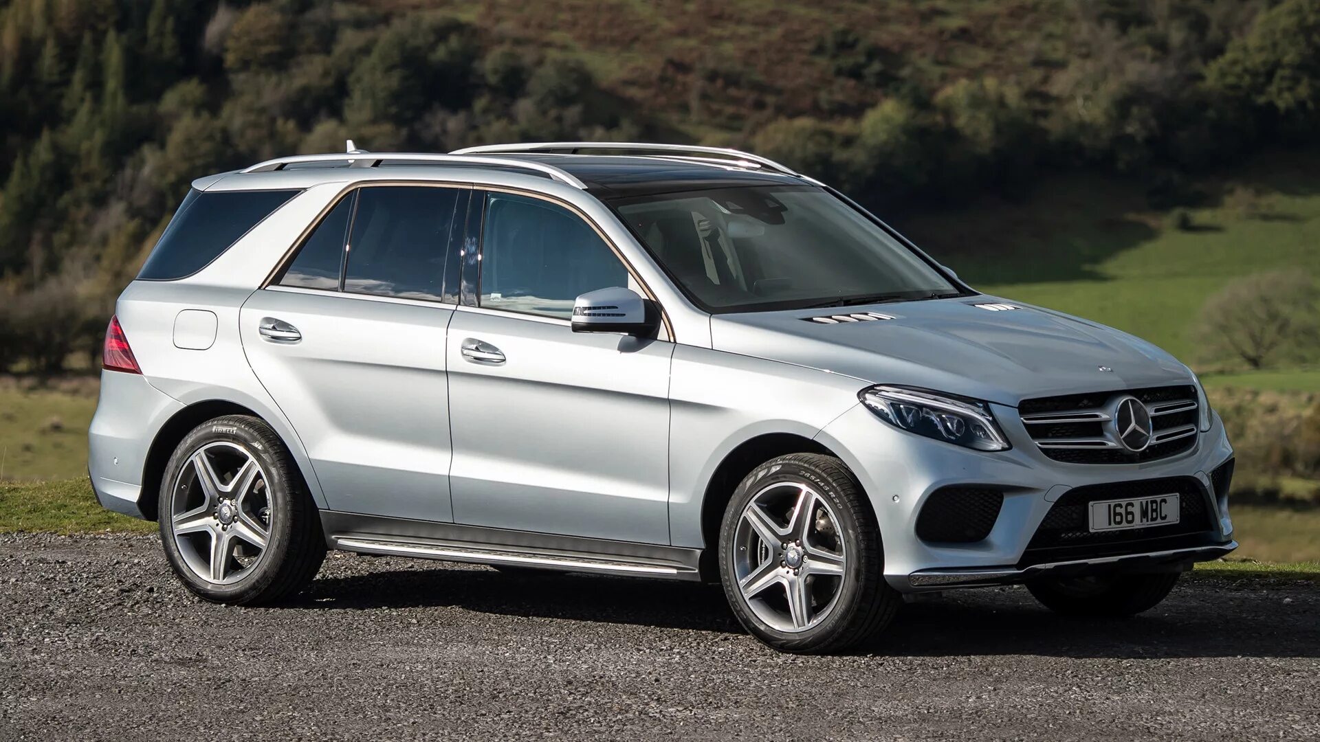 Gle фото мерседеса 2015 Mercedes-Benz GLE-Class Plug-In Hybrid AMG Line (UK) - Baggrundsbilleder og