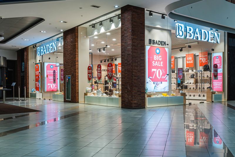 Gloria jeans шараповский пр вл2 мытищи фото Красный кит магазины сумки женские фото