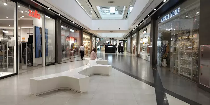 Gloria jeans ул генерала кузнецова 22 фото ТРЦ Миля в Москве, ул. Генерала Кузнецова, 22 - фото, отзывы, рейтинг, телефон и