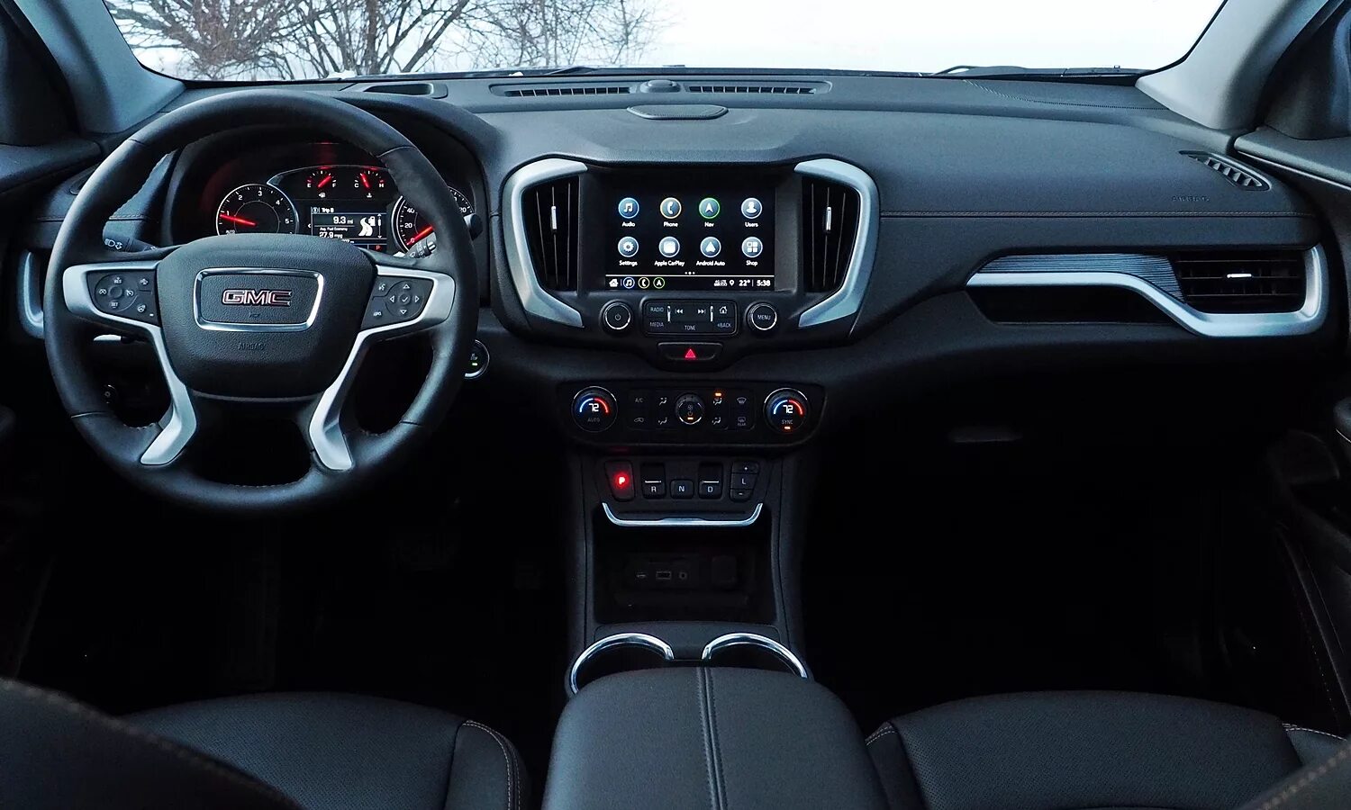 Gmc terrain 2021 фото салона В России начались продажи новых кроссоверов GMC Terrain с чеком от 3,7 млн рубле