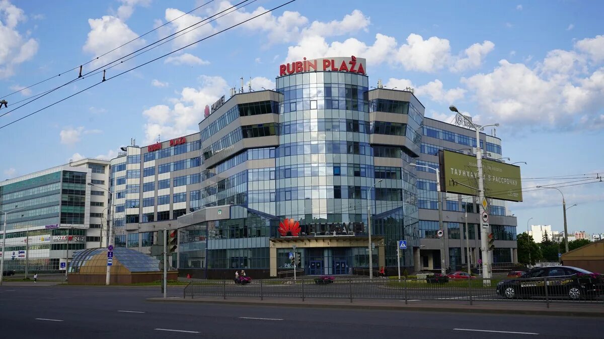 Godzilla просп дзержинского 5 фото Арендаторов мало, ценовое дно близко: как столичный рынок офисов встретил осень 