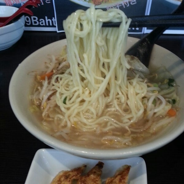 Godzilla ramen московская ул 40 фото Photos at Godzilla Ramen (ゴ ジ ラ ラ-メ ン) (Now Closed) - เ ม อ ง เ ช ย ง ใ ห ม, เ ช