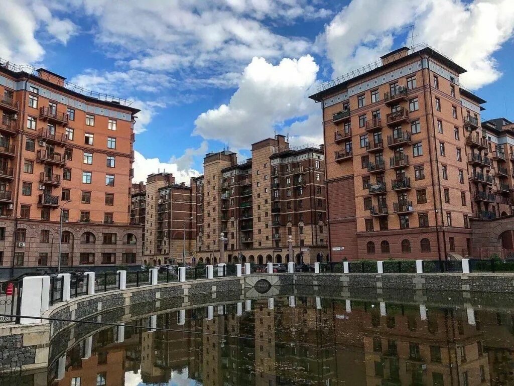 Gofly набережный просп 3 2 фото Продажа однокомнатной квартиры Химки, улица Лётчика Ивана Фёдорова 3к1, цена 430