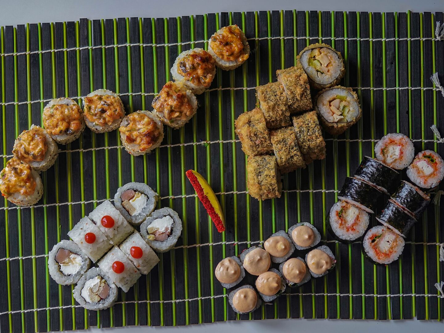 Gold суши интернациональная ул 24 фото Хот 24 - Суши Голд - Суши-бар