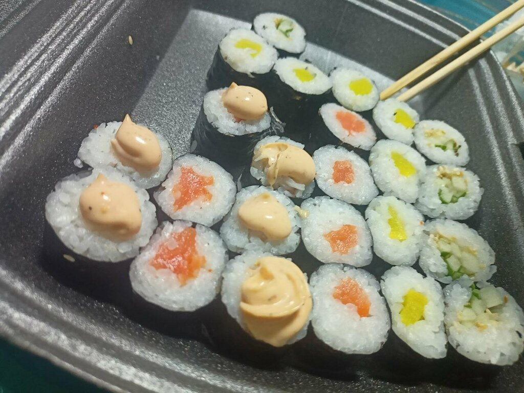 Gold суши интернациональная ул 24 фото Panorama: Gold sushi, sushi bar, Mineralnye Vody, Internatsionalnaya ulitsa, 24 