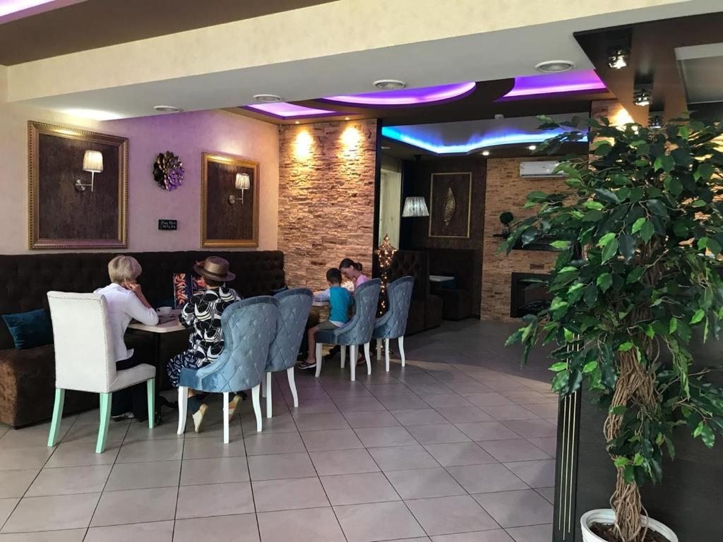 Golden star московское ш 23а саратов фото Гостиница Голден Стар 3*, Тимашевск, цены от 2300 руб. 101Hotels.com