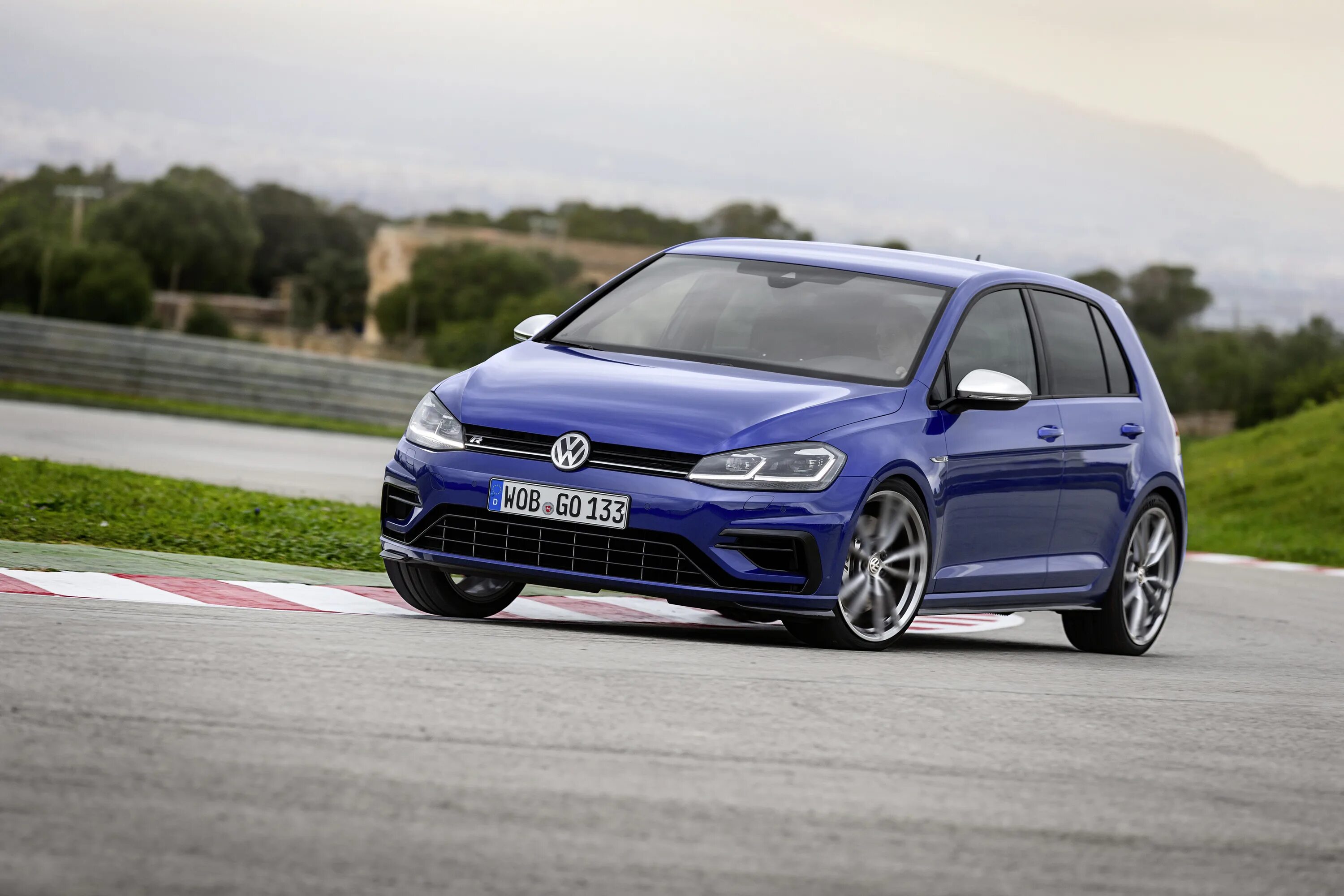Golf 7 фото Der neue Volkswagen Golf R - Paul Tan's Automotive News
