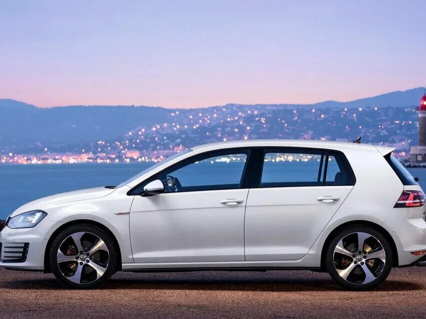 Golf 7 фото Купить б/у Volkswagen Golf GTI VII 2.0 MT (220 л.с.) бензин механика в Москве: б