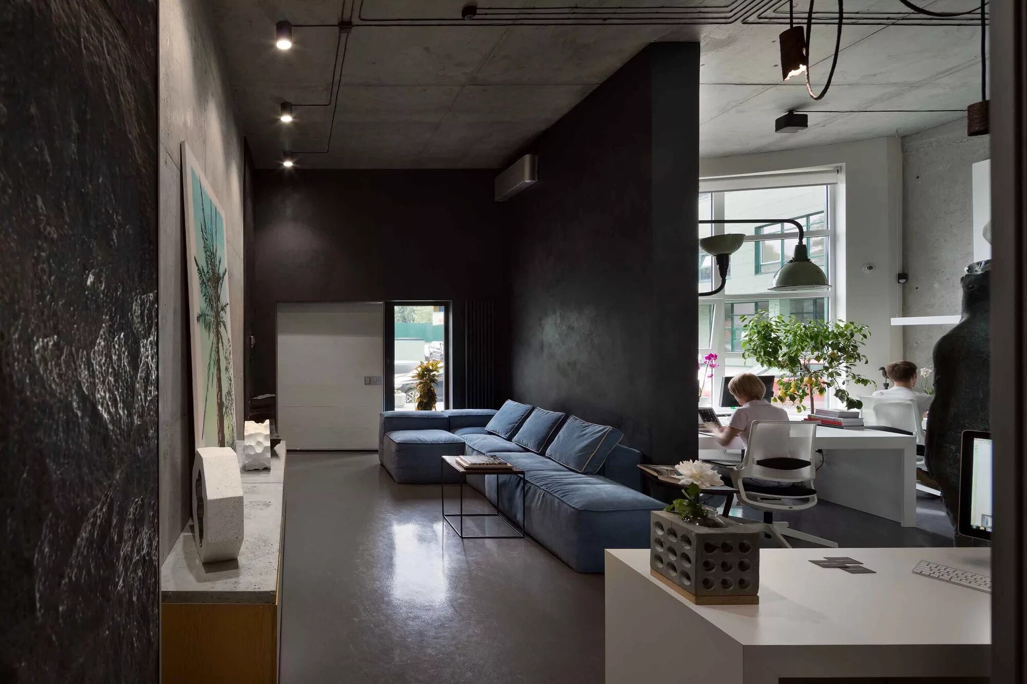 Good дизайн студия Gallery of Sergey Makhno Office and Showroom / Illya Tovstonog + Sergey Makhno A