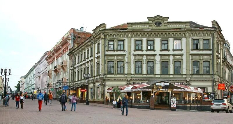 Good foot большая покровская ул 18 фото Early Autumn Evening at Bolshaya Pokrovskaya Editorial Photography - Image of co