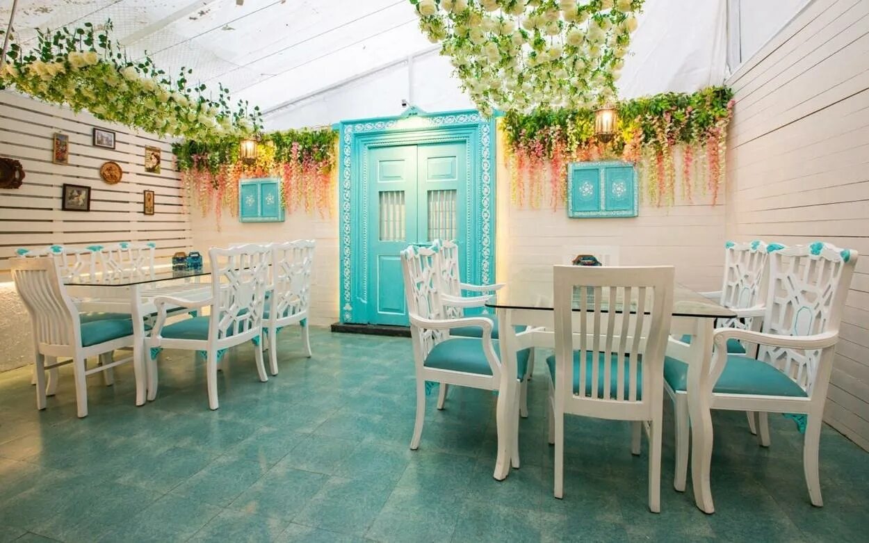 Goodcafe профсоюзная ул 1 корп 1 фото Pimlico Is Pune City's First Floral Cafe And One The Most Instagrammable Cafes W