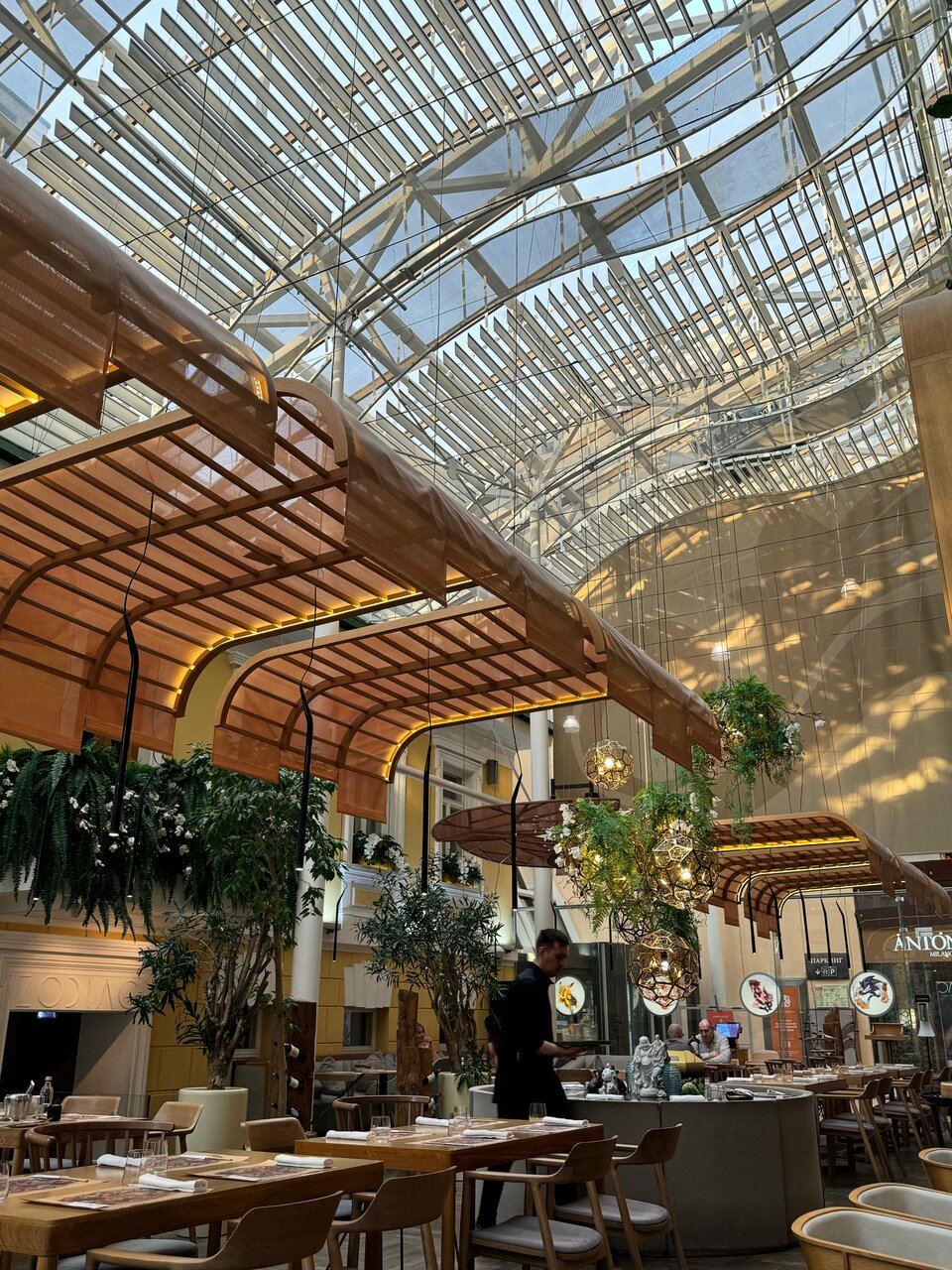 Goodman смоленская площадь 3 фото Фото: Зодиак, ресторан, Смоленская площадь, 3, Москва - Яндекс Карты