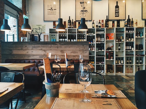 Goodwine ул горького 159а фото Хлеб и Вино, +7 495 122-00-44, ул 101000, ул. Маросейка, 15, Москва, Россия, 101