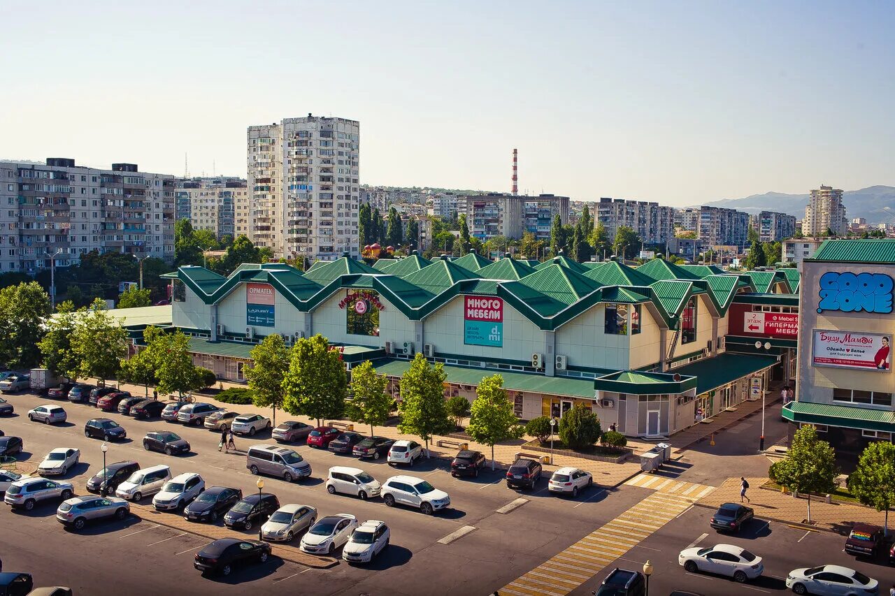 Goodzone ул героев десантников 2 фото Фото: Южный, торговый центр, ул. Героев Десантников, 2/5, Новороссийск, Россия -