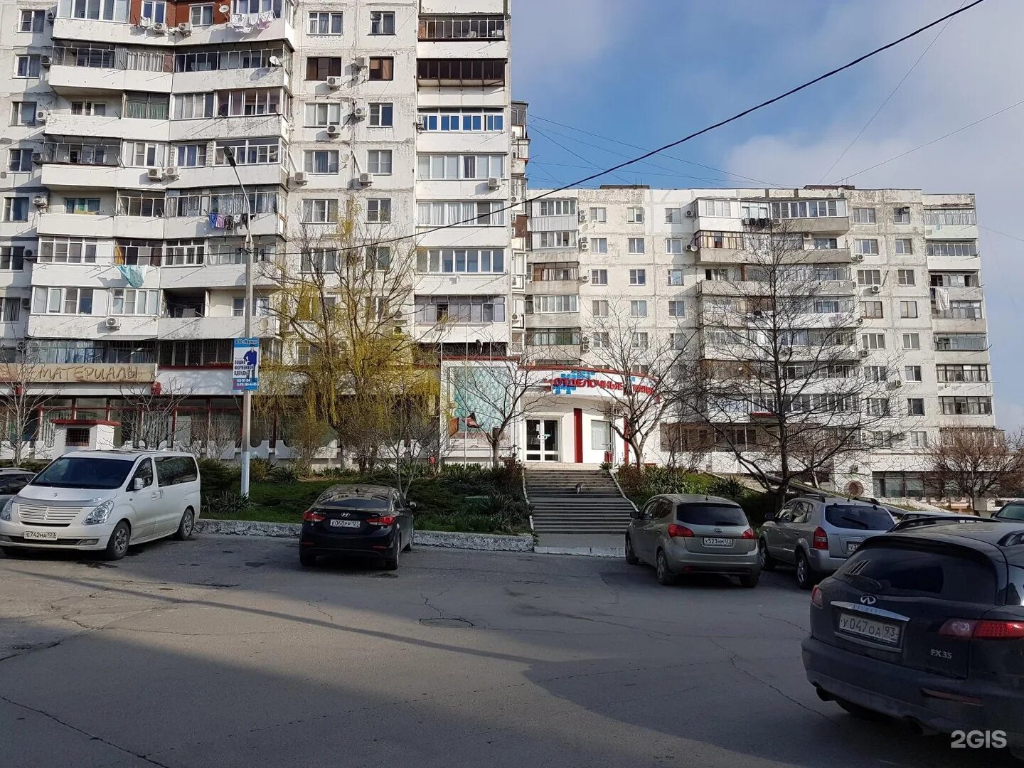 Goodzone ул героев десантников 2 фото Модные стены, магазин обоев и отделочных материалов, Героев Десантников, 65 к1, 