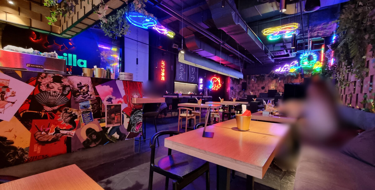 Gorilla by баста мясницкая ул 11 фото "Gorilla by Баста": японская кухня в неоновых джунглях обзор Zаметки на салфетке