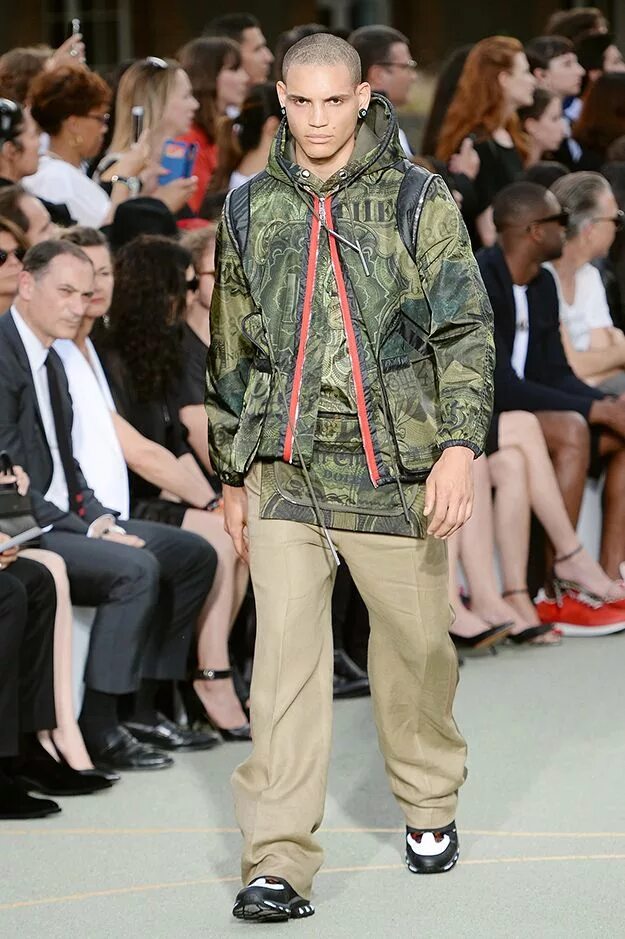 Gorpcore стиль мужской Givenchy Нормкор, Модные стили, Стиль