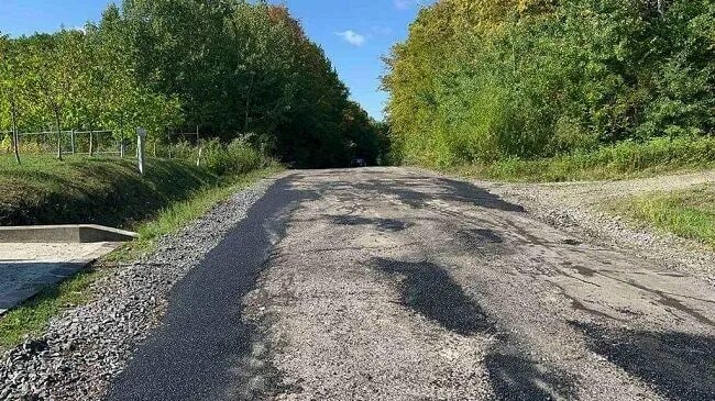 Gosть заречная дорога 21 фото Дорожники ліквідовували ямковість на дорозі Ужгород - Ярок " Тячівська районна д