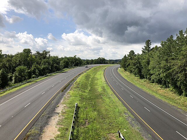Gosть заречная дорога 21 фото File:2019-07-18 10 00 46 View east along Interstate 195 (Metropolitan Boulevard)