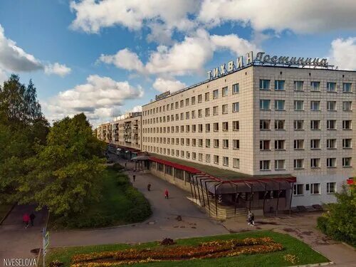 Gosti тихвин 4 й микрорайон 7 фото Фото: Гостиница Тихвин, гостиница, 7, 4-й микрорайон, Тихвин - Яндекс Карты