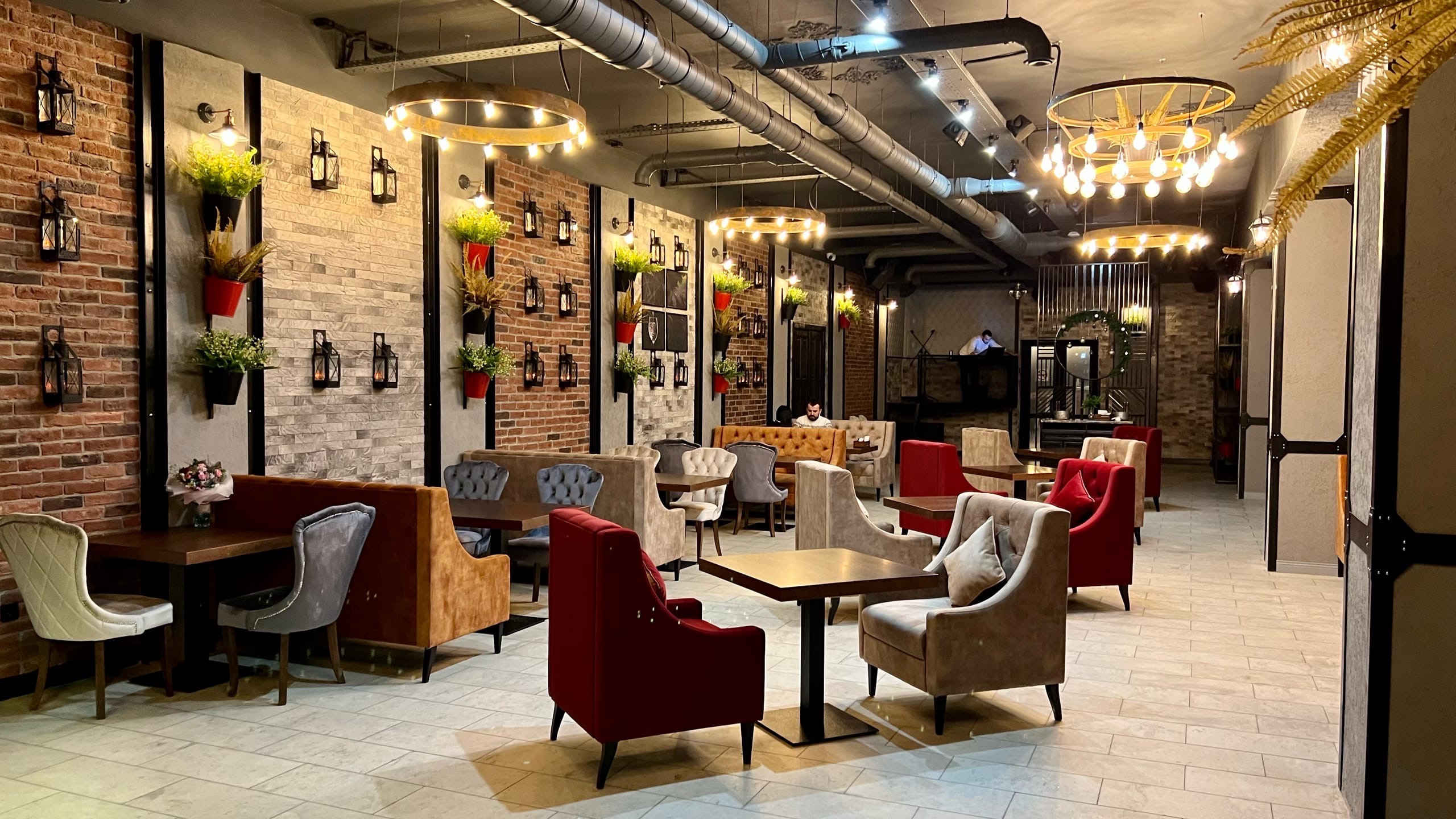 Gosti тихвин 4 й микрорайон 7 фото Особенности ресторана Гости в Тихвине, 7, 4-й микрорайон, Тихвин - Яндекс Карты