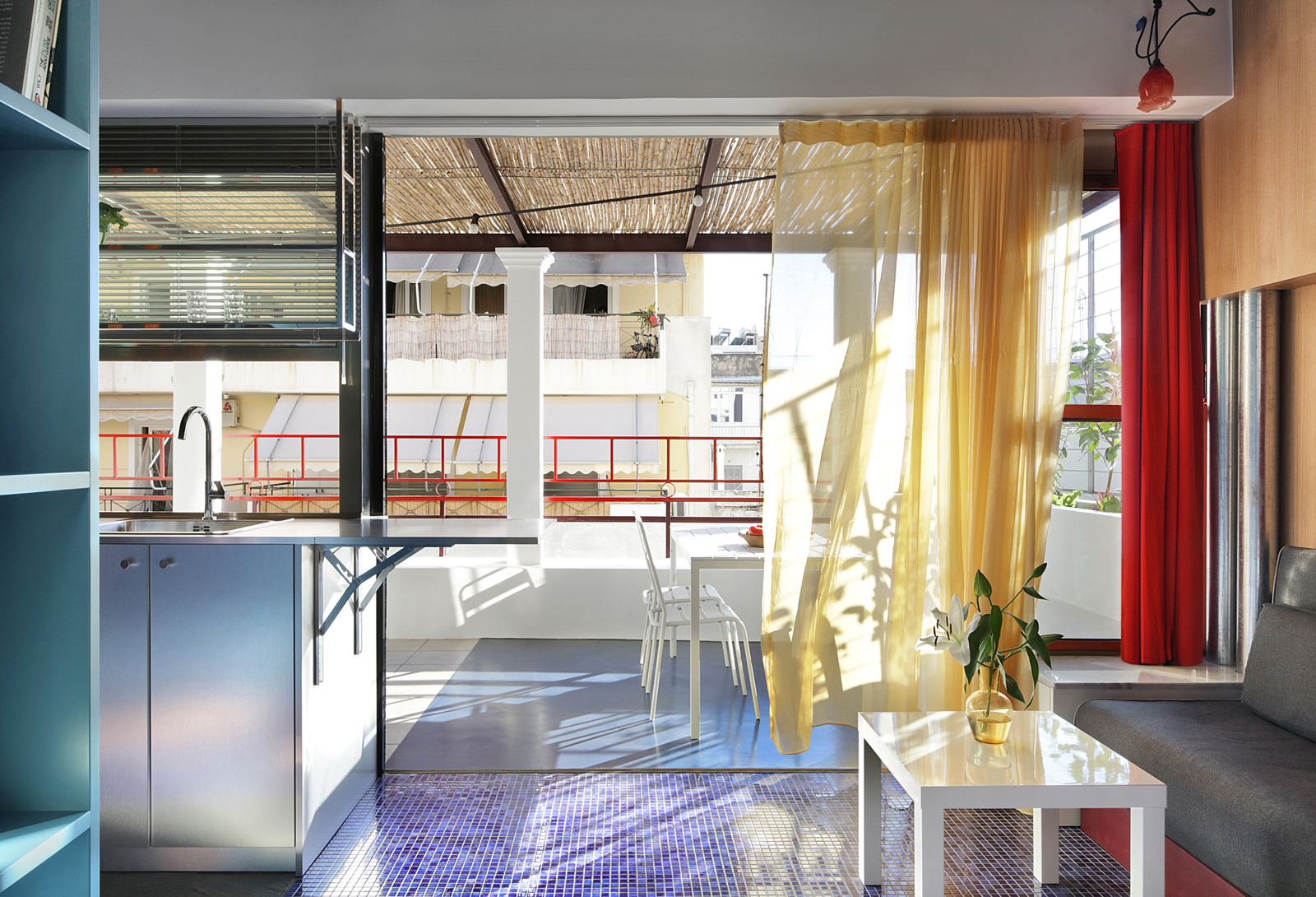 Gpoint studio октябрьская ул 6 пятигорск фото Point Supreme's Ignatiou Apartment in Athens is an ode to the creative potential