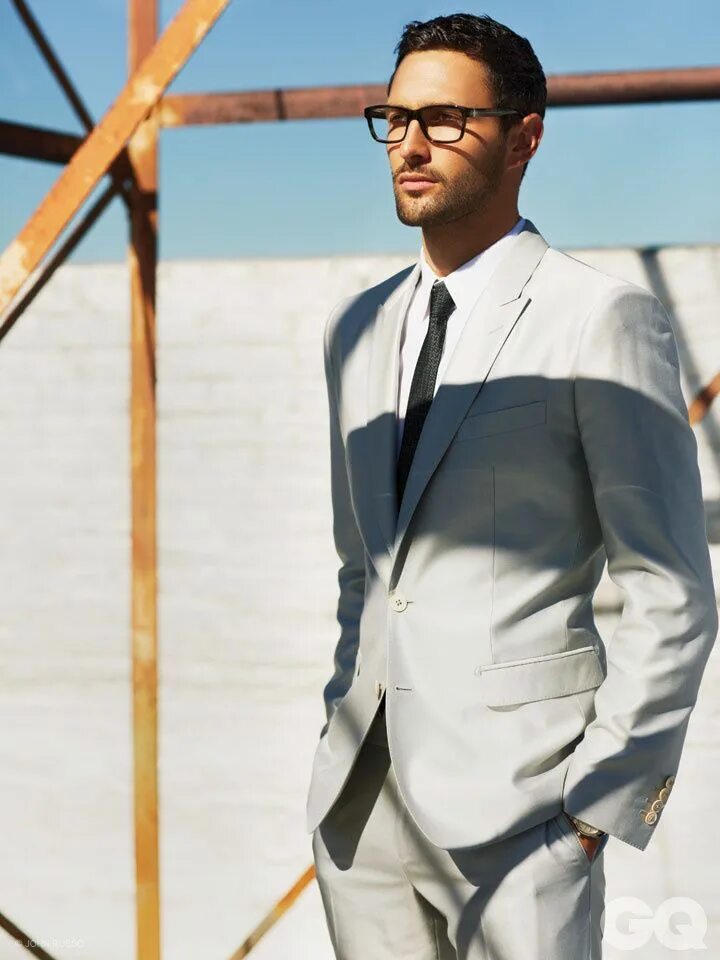 Gq стиль мужской Noah Mills Stuns in Dolce & Gabbana for GQ Style Mexico's Cover Story - The Fash