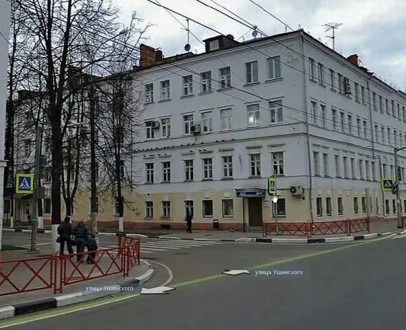 Gq ул ушинского 16а ярославль фото Ярославль, Кировский район = Центр = , 2-комнатная квартира, ул. Ушинского / ул.