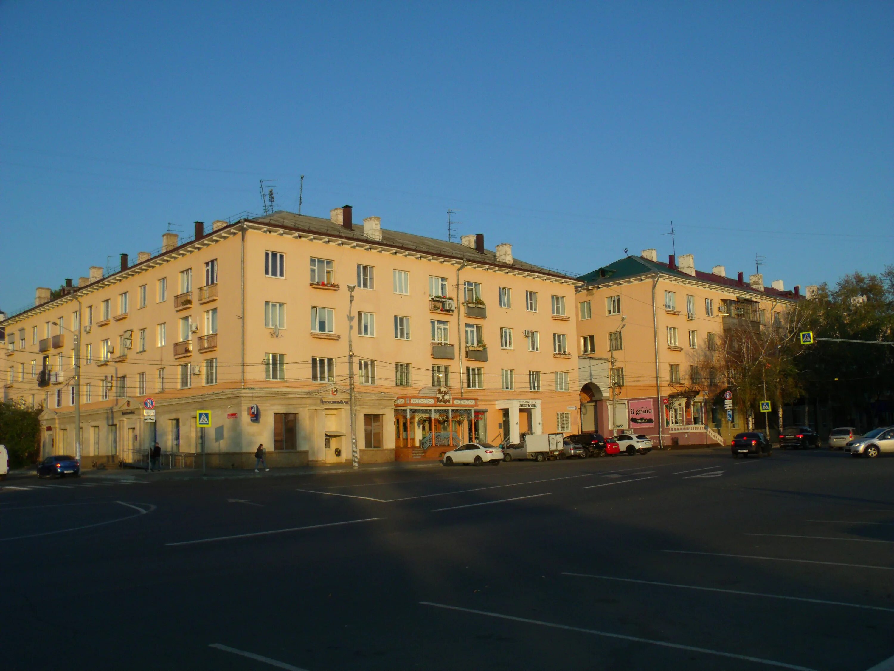 Grafika ул карла маркса 16 фото File:Жилой дом по улице Карла Маркса, 50 (Молодёжный бульвар, 1), Тольятти, Сама